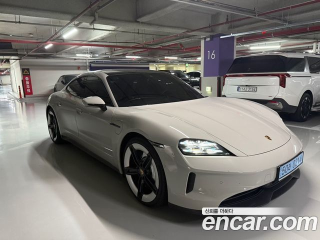 Porsche Taycan 4S — пробег 11 600 км — фото 3 из 5
