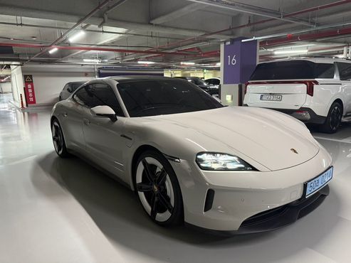Porsche Taycan 4S — пробег 11 600 км — фото 3 из 5