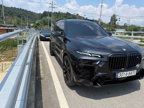 BMW X7 xDrive 40i M Sport 7STR — пробег 29 380 км — фото 2 из 5
