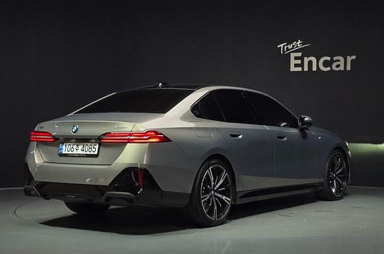 BMW 5-Series 530i xDrive M Sport — пробег 11 225 км — фото 2 из 5