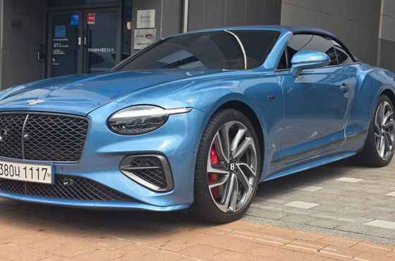 Bentley Continental 4.0 GTC Speed — пробег 5 000 км — фото 1 из 5