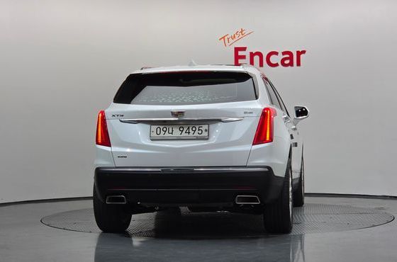 Cadillac XT5 3.6 Premium Plus AWD — пробег 83 150 км — фото 4 из 5