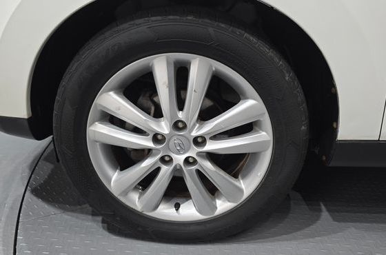 Hyundai Tucson Diesel 2WD LX20 Luxury — пробег 104 326 км — фото 5 из 5