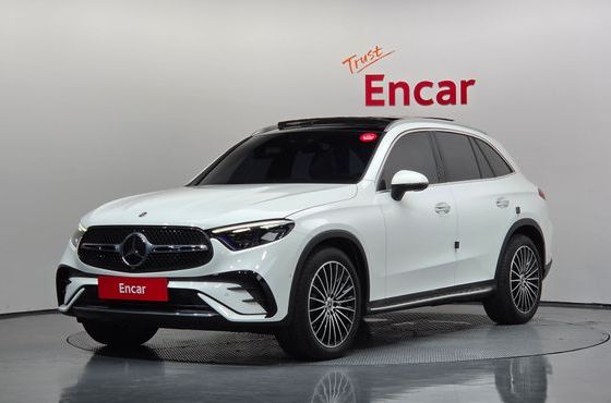 Mercedes-Benz GLC-Class GLC300 4MATIC AMG Line — пробег 5 704 км — фото 1 из 5