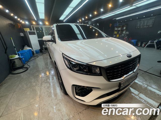 Kia Carnival из Кореи Encar
