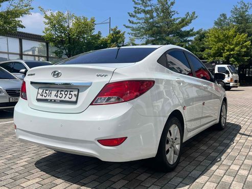 Hyundai Accent 1.4 VVT Modern — пробег 109 373 км — фото 4 из 5