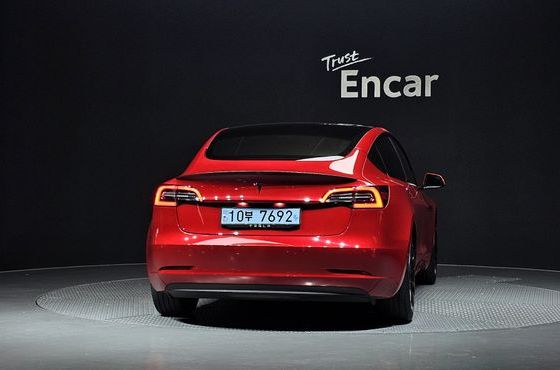 Tesla Model 3 Standard Range Plue RWD — пробег 73 565 км — фото 4 из 5