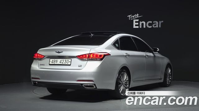 Hyundai Genesis из Кореи Encar