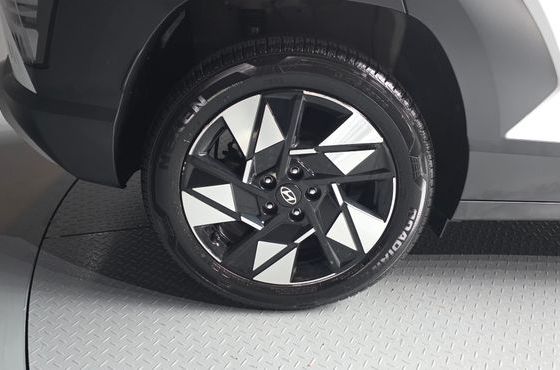 Hyundai Kona Premium — пробег 75 074 км — фото 5 из 5