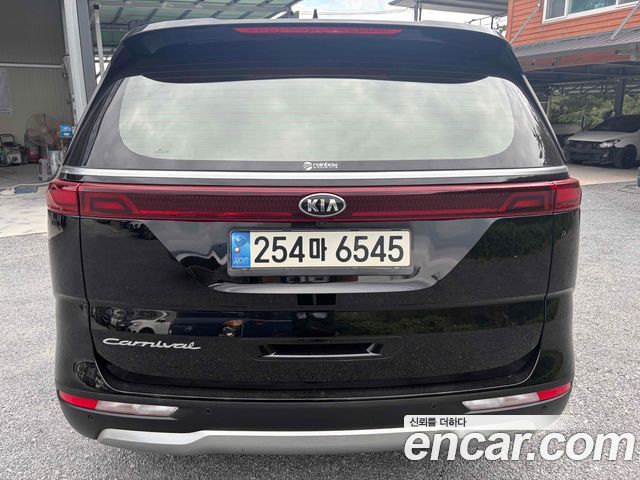 Kia Carnival 9-Seater Noblesse — пробег 116 115 км — фото 4 из 5