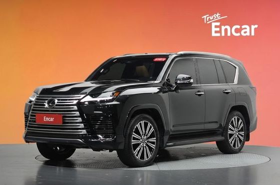 Lexus LX 700h Luxury — пробег 1 767 км — фото 1 из 5