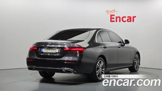 Mercedes-Benz E-Class из Кореи Encar