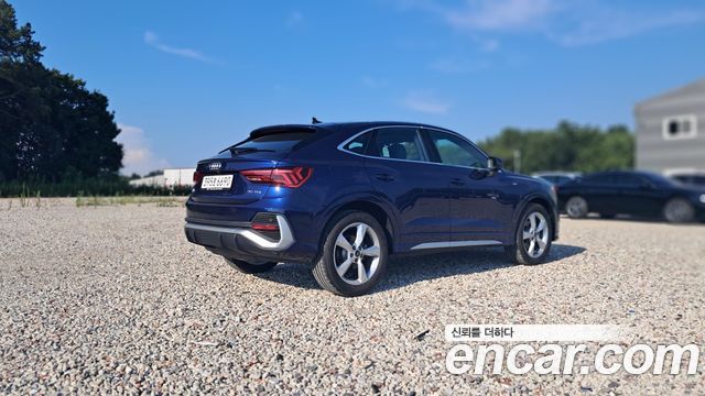 Audi Q3 35 TDI Premium Sportback — пробег 1 250 км — фото 3 из 5