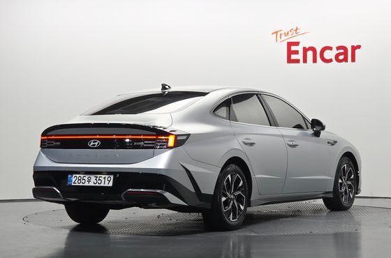 Hyundai Sonata 2.0 Exclusive — пробег 18 542 км — фото 2 из 5