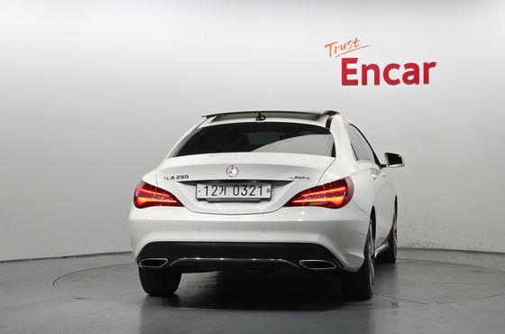 Mercedes-Benz CLA-Class CLA250 4MATIC — пробег 61 177 км — фото 4 из 5