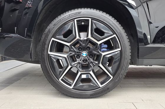BMW XM 4.4 — пробег 44 850 км — фото 5 из 5