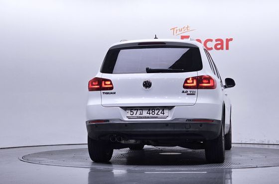 Volkswagen Tiguan 2.0 TDI Comfort 5N — пробег 141 681 км — фото 4 из 5