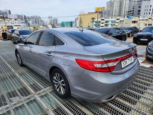 Hyundai Grandeur HG240 Luxury — пробег 86 880 км — фото 4 из 5