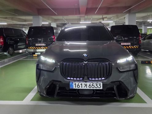 BMW X7 xDrive 40d M Sport 7 STR — пробег 5 000 км — фото 3 из 5