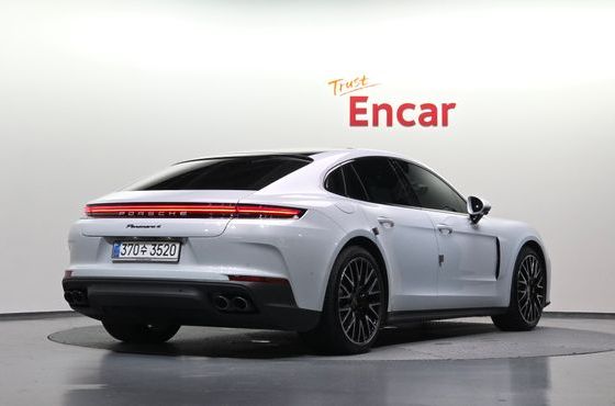 Porsche Panamera 2.9 AWD — пробег 10 618 км — фото 2 из 5