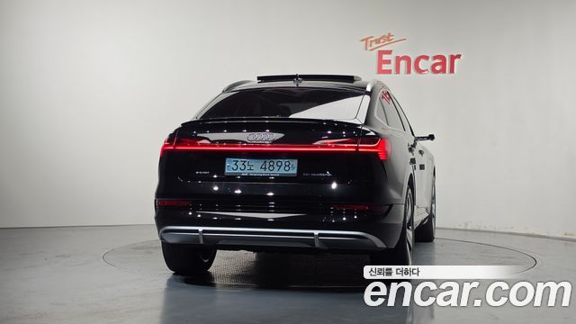 Audi e-tron из Кореи Encar