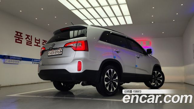 Kia Sorento Diesel 2.0 2WD Prestige — пробег 177 237 км — фото 4 из 5