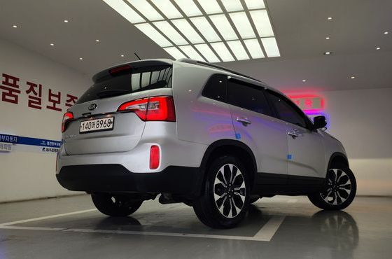 Kia Sorento Diesel 2.0 2WD Prestige — пробег 177 237 км — фото 4 из 5