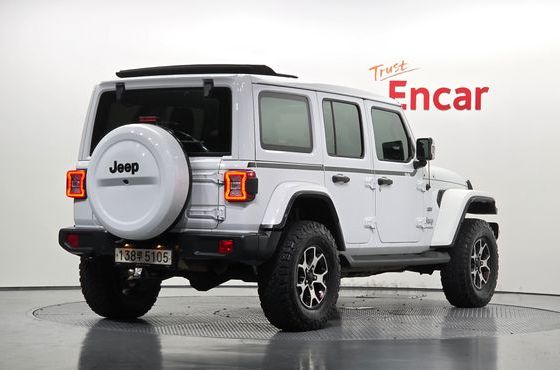 Jeep Wrangler 2.0 Overland Power Top 4Door — пробег 157 624 км — фото 2 из 5