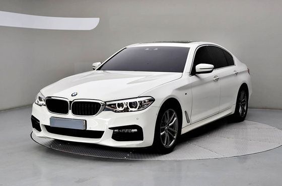 BMW 5-Series 520d M Sport Special Edition — пробег 101 230 км — фото 1 из 5