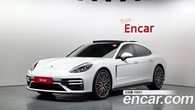 Porsche Panamera 4.0 GTS — пробег 113 742 км — фото 1 из 5