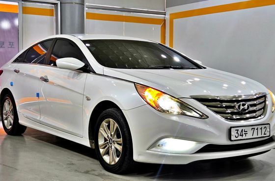 Hyundai Sonata LPI Premier — пробег 212 578 км — фото 3 из 5