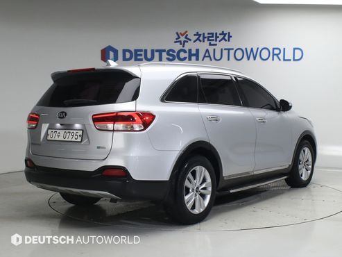 Kia Sorento Diesel 2.0 2WD Prestige — пробег 221 678 км — фото 2 из 5