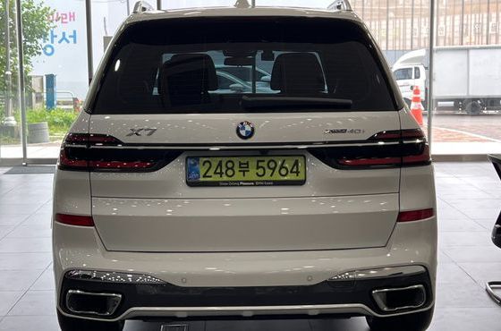 BMW X7 xDrive 40i M Sport 6STR — пробег 7 934 км — фото 4 из 5