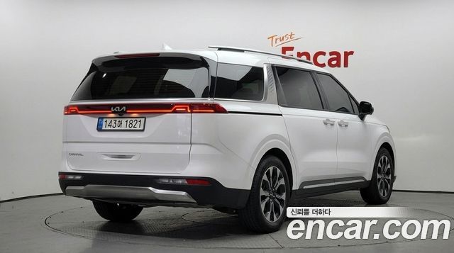 Kia Carnival из Кореи Encar