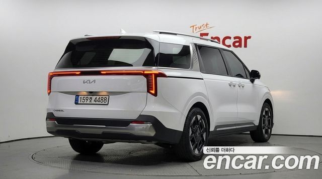 Kia Carnival из Кореи Encar