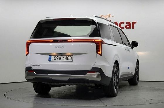 Kia Carnival Diesel 9-Seater Noblesse — пробег 28 574 км — фото 4 из 5