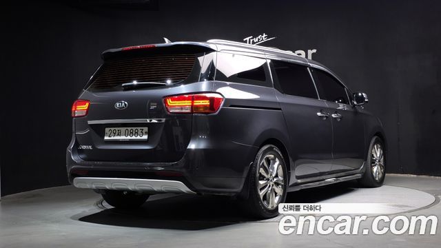 Kia Carnival из Кореи Encar