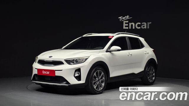 Kia Stonic из Кореи Encar