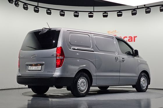 Hyundai Starex Van 3-Seater Style — пробег 190 483 км — фото 2 из 5