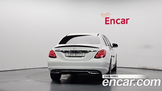 Mercedes-Benz C-Class из Кореи Encar