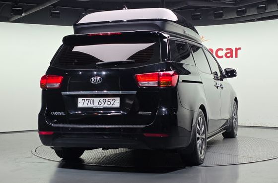 Kia Carnival 11-seater Hi-Limousine Prestige — пробег 114 908 км — фото 4 из 5