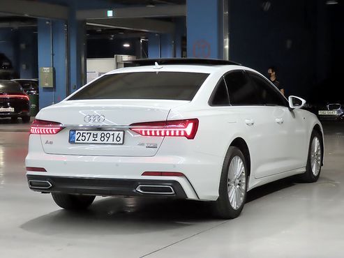 Audi A6 45 TFSI Quattro Premium — пробег 152 146 км — фото 2 из 5