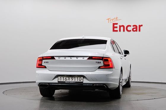 Volvo S90 T5 Inscription — пробег 65 352 км — фото 4 из 5
