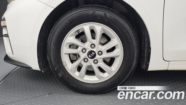 Kia K3 из Кореи Encar