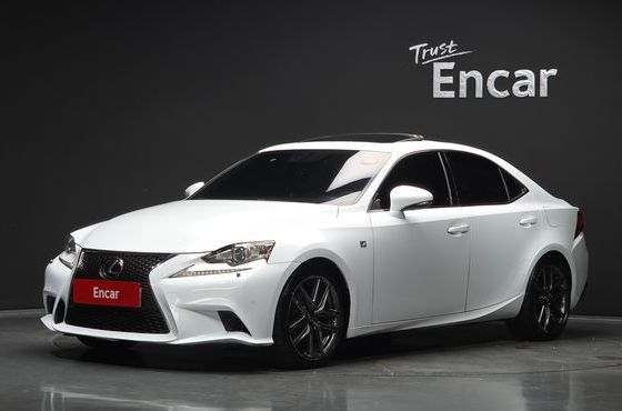 Lexus IS F-Sport XE30 — пробег 160 957 км — фото 1 из 5