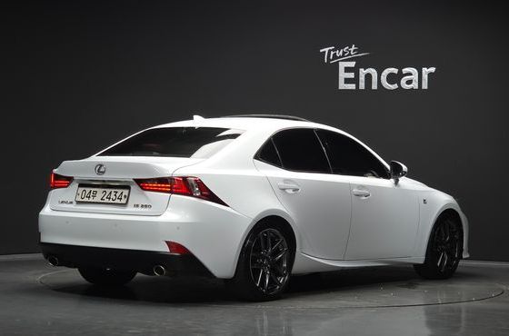Lexus IS F-Sport XE30 — пробег 160 957 км — фото 2 из 5