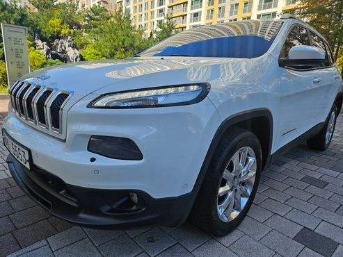 Jeep Cherokee 2.4 Longitude High AWD — пробег 123 480 км — фото 1 из 5