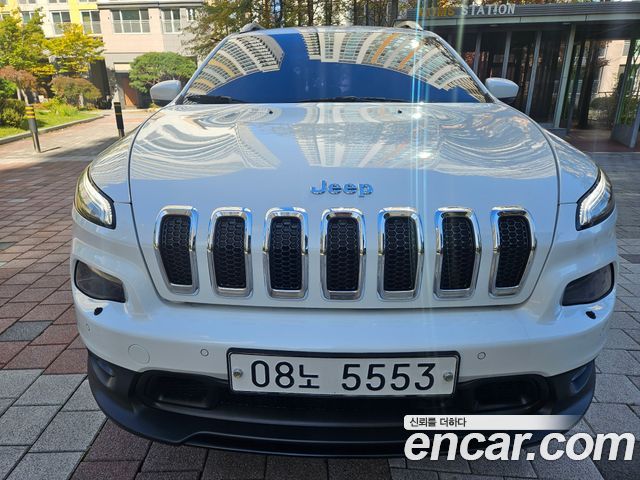 Jeep Cherokee 2.4 Longitude High AWD — пробег 123 480 км — фото 2 из 5