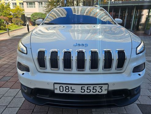 Jeep Cherokee 2.4 Longitude High AWD — пробег 123 480 км — фото 2 из 5