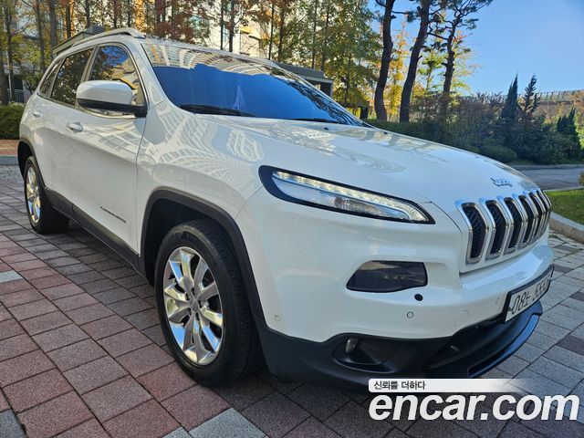 Jeep Cherokee 2.4 Longitude High AWD — пробег 123 480 км — фото 3 из 5